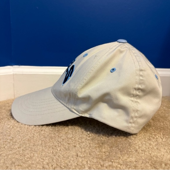 UNC Tar Heels Captivating Adjustable Ball Cap Hat Beige Carolina Blue Heel Logo - Picture 2 of 7